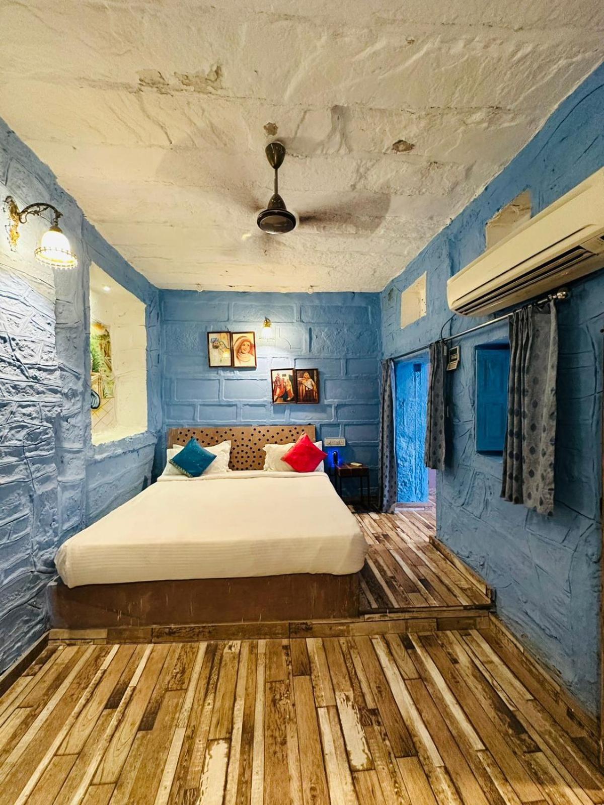ราณีมาฮาล...อะเรียลโอลด์ฮาเวลี Hotel จ๊อดปูร์ ภายนอก รูปภาพ